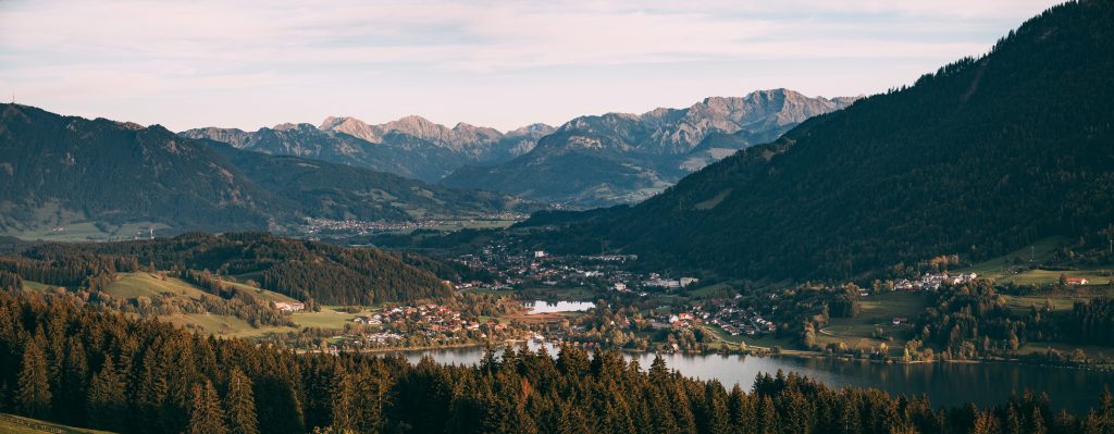 Corporate Glamping Bavaria: From Festival Field to Forest Lodge | The DMC Collective